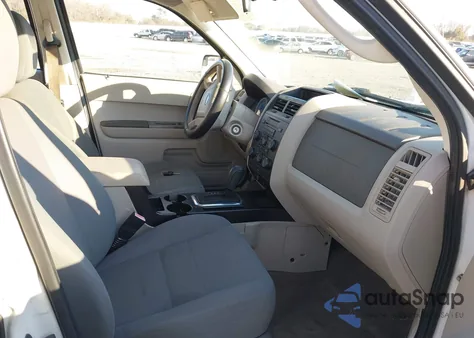 2010 Ford Escape Xls from USA, damaged, VIN 1FMCU0C77AKD37440